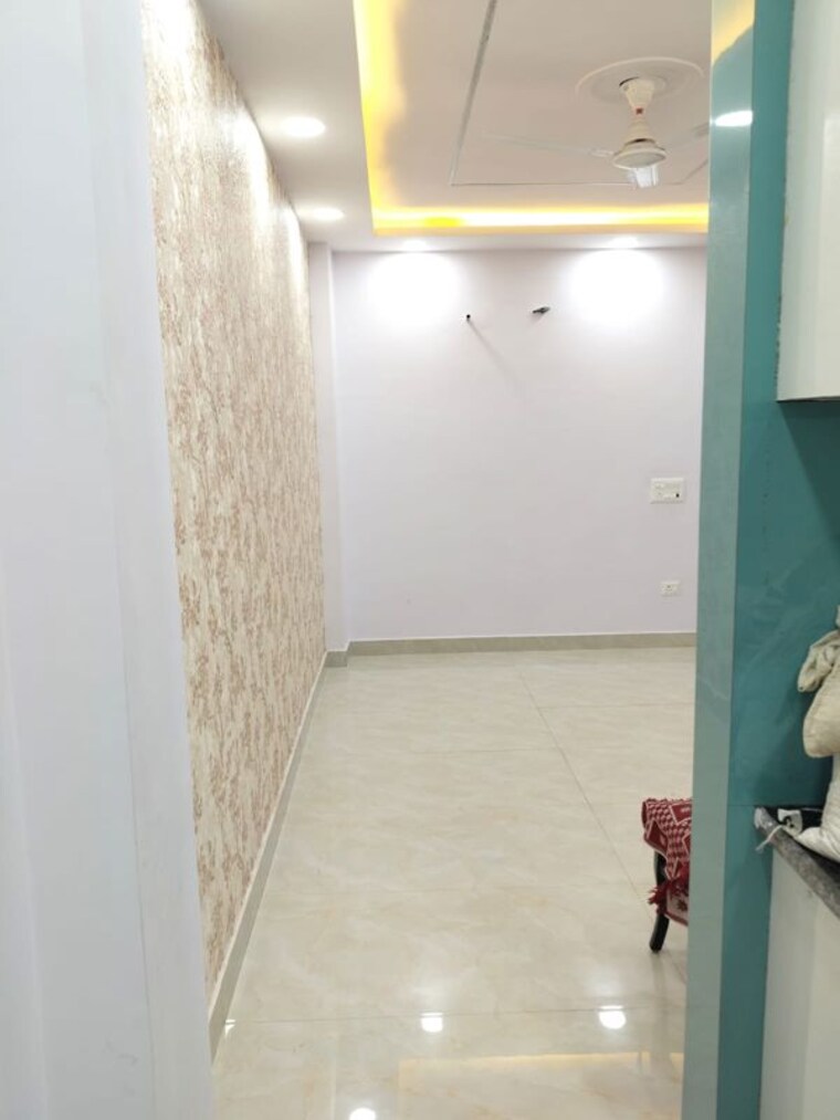 Bathroom, govindpuri 3 Bedroom 906 Sq.Ft. Builder Floor In Govindpuri Delhi 10284598