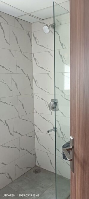 Bathroom in 2 BHK Apartment at Eldeco Saubhagyam, Vrindavan Yojna – for Rent