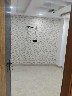 Room in 2 BHK Builder Floor at Govindpuri – for Sale