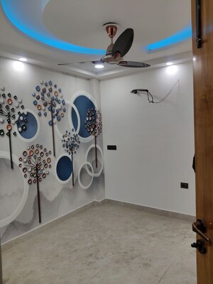 Master Bedroom in 2 BHK Builder Floor at Govindpuri – for Rent