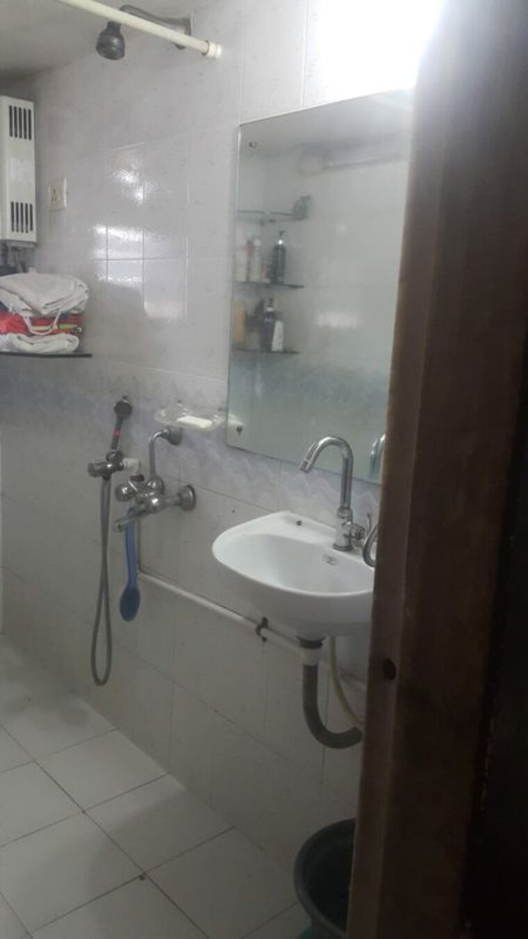Attached Bathroom, dheeraj-pooja 1 Bedroom 450 Sq.Ft. Apartment In Malad West Mumbai 10284652