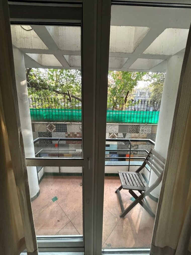 Balcony, vasant kunj 4 Bedroom 3000 Sq.Ft. Builder Floor In Vasant Kunj Delhi 10284660