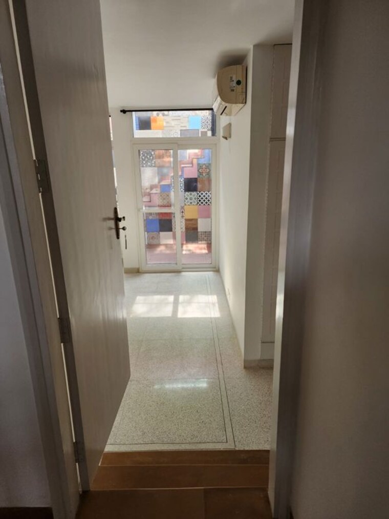 undefined, vasant kunj 4 Bedroom 3000 Sq.Ft. Builder Floor In Vasant Kunj Delhi 10284660