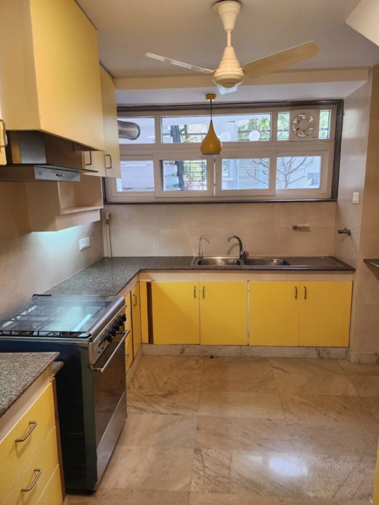 Kitchen, vasant kunj 4 Bedroom 3000 Sq.Ft. Builder Floor In Vasant Kunj Delhi 10284660