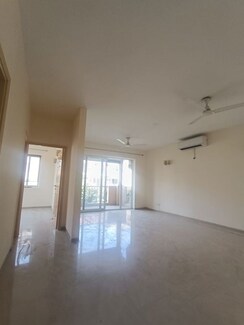 4 BHK + Pooja Room,Servant Room,Study Room Apartment For Rent in Emaar Emerald Floors