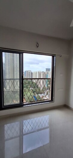 2 BHK Apartment For Rent in Kalpataru Radiance