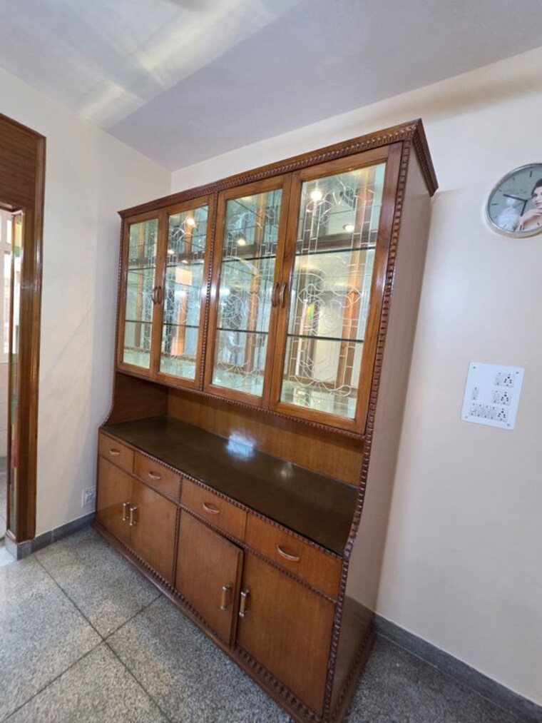 Room, ip extension 3 Bedroom 1250 Sq.Ft. Apartment In Ip Extension Delhi 10284684