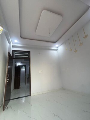 Room in 3 BHK Apartment at ATS Dolce, Zeta I Greater Noida – for Rent