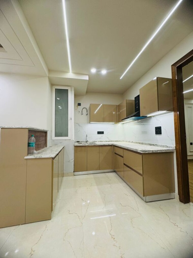 Kitchen, chattarpur 3 Bedroom 1400 Sq.Ft. Builder Floor In Chattarpur Delhi 10284733