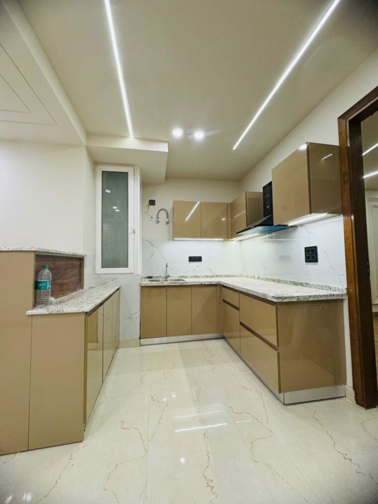 Kitchen, chattarpur 3 Bedroom 1400 Sq.Ft. Builder Floor In Chattarpur Delhi 10284733