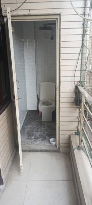 Balcony in 3 BHK Builder Floor at Dwarka Mor – for Rent