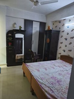 3.5 BHK + Servant Room Apartment For Rent in Grihapravesh
