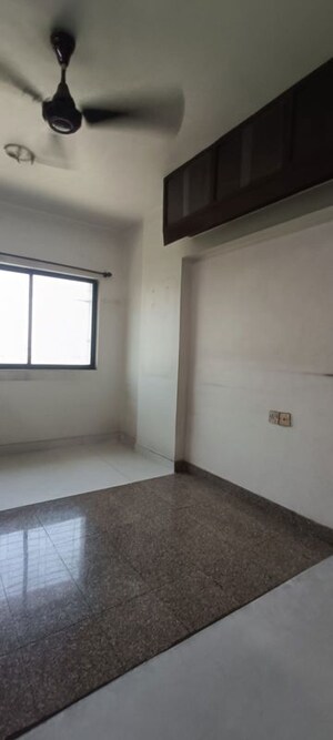 Room in 1 BHK Apartment at Sagar Avenue, Santacruz East – for Sale