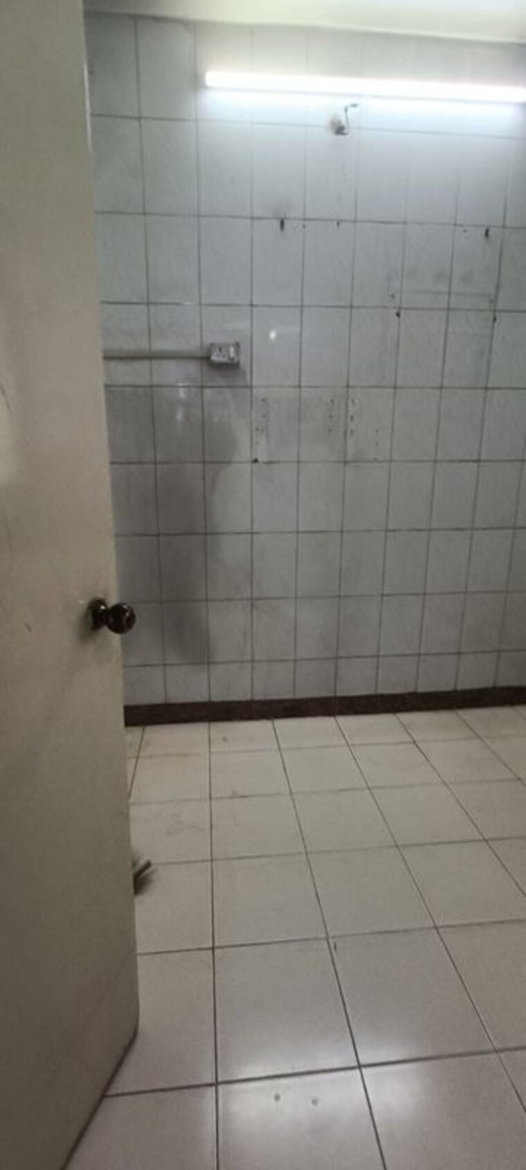 Bathroom, sagar-avenue 1 Bedroom 600 Sq.Ft. Apartment In Santacruz East Mumbai 10284748