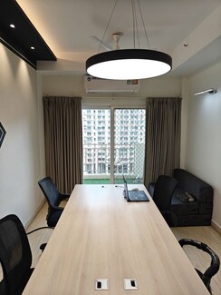 3.5 BHK + Servant Room Apartment For Rent in Gaur Sportswood