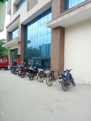 Parking in  Warehouse at Sector 63 – for Rent