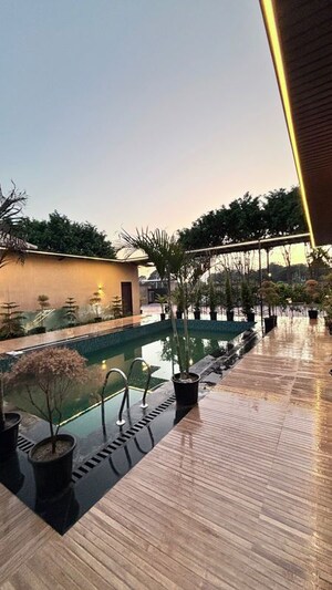 Swimming Pool in 5 BHK Villa at Emaar Marbella, Sector 66 – for Rent