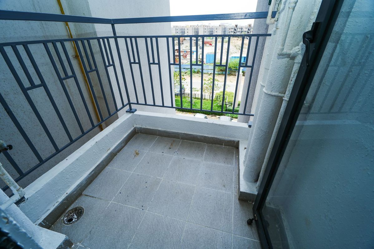 3 BHK + Servant Room Apartment For Sale in Migsun Twinz