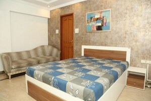Bedroom in 4 BHK Apartment at Excellency Apartment, Andheri West – for Rent