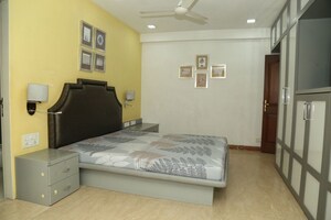 Bedroom in 4 BHK Apartment at Excellency Apartment, Andheri West – for Rent