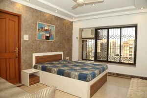 Bedroom in 4 BHK Apartment at Excellency Apartment, Andheri West – for Rent