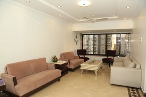 Living Room in 4 BHK Apartment at Excellency Apartment, Andheri West – for Rent