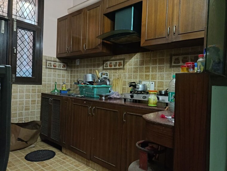 Kitchen, sector 15a 6+ Bedroom 300 Sq.Mt. Villa In Sector 15a Noida 10284892
