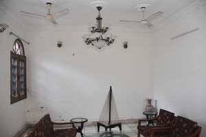 Team Area in 6+ BHK Villa at Sector 15a – for Rent