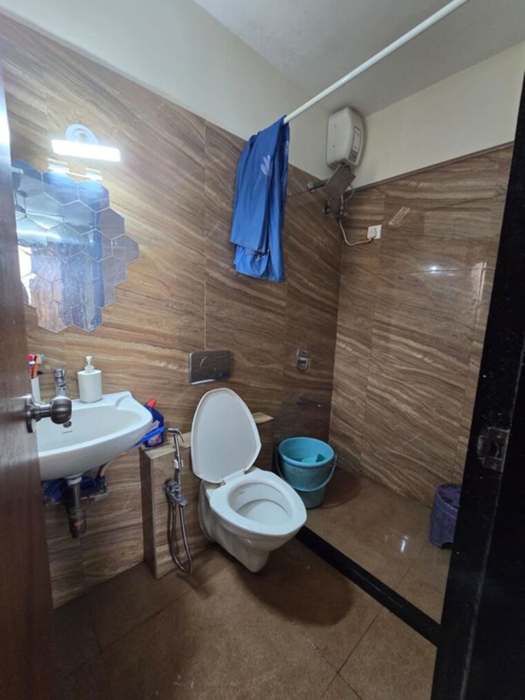 Bathroom, royal-oasis 2 Bedroom 670 Sq.Ft. Apartment In Malad West Mumbai 10284915