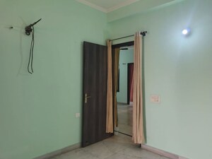 Room in 2.5 BHK Villa at Sector 36 – for Rent