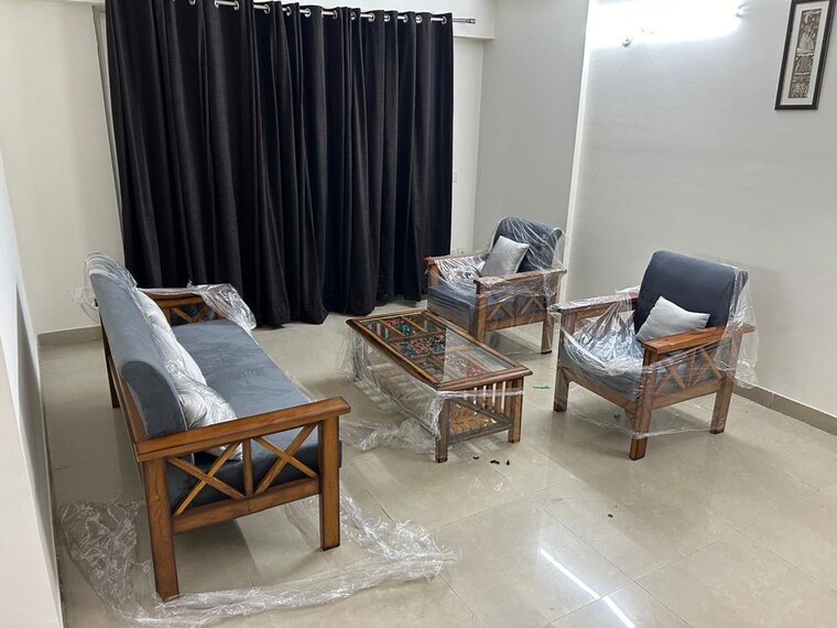 Living Room, griha-pravesh 3 Bedroom 2278 Sq.Ft. Apartment In Sector 77 Noida 10284949