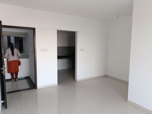 Room in 1 RK Apartment at Roshan Milestone, Tathawade – for Sale