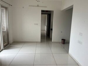 Room in 1 RK Apartment at Roshan Milestone, Tathawade – for Sale