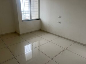 Room in 1 RK Apartment at Roshan Milestone, Tathawade – for Sale