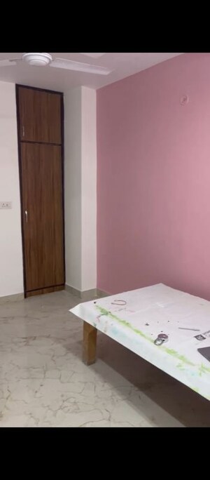 Room in 3 BHK Builder Floor at Dwarka Mor – for Sale
