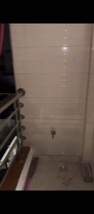 Furnished Amenities in 3 BHK Builder Floor at Dwarka Mor – for Sale