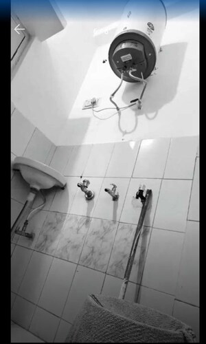 Bathroom in 1 BHK Builder Floor at Sector 49 – for Rent