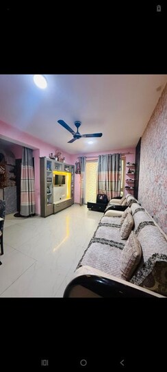 3.5 BHK + Servant Room Apartment For Rent in Sikka Karmic Greens