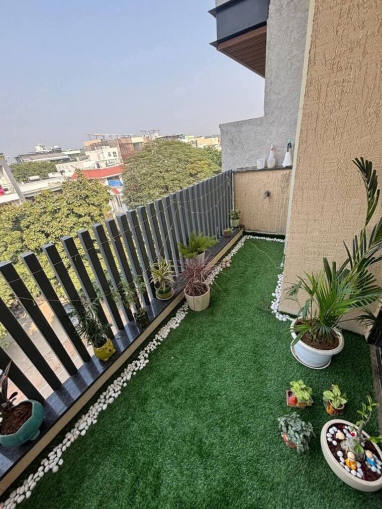 Balcony, sushant lok i 4 Bedroom 215 Sq.Ft. Builder Floor In Sushant Lok I Gurgaon 10284965