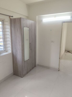 Room in 1 BHK Apartment at Krishna Residency Kadubeesanahalli, Kadubeesanahalli – for Rent