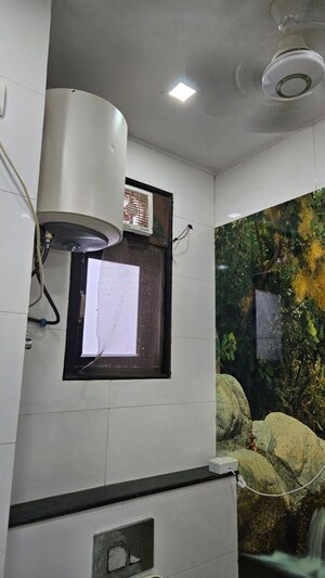 Furnished Amenities in 2 BHK Builder Floor at Malviya Nagar – for Rent