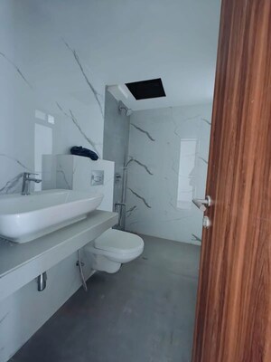 Team Area in 2 BHK Apartment at Hubtown Seasons, Chembur – for Rent