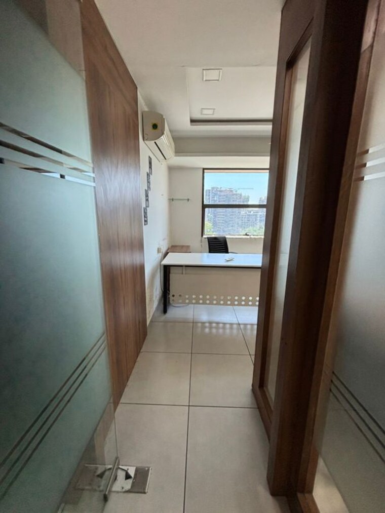 Team Area, science city Commercial Office Space 1063 Sq.Ft. In Science City Ahmedabad 10285347