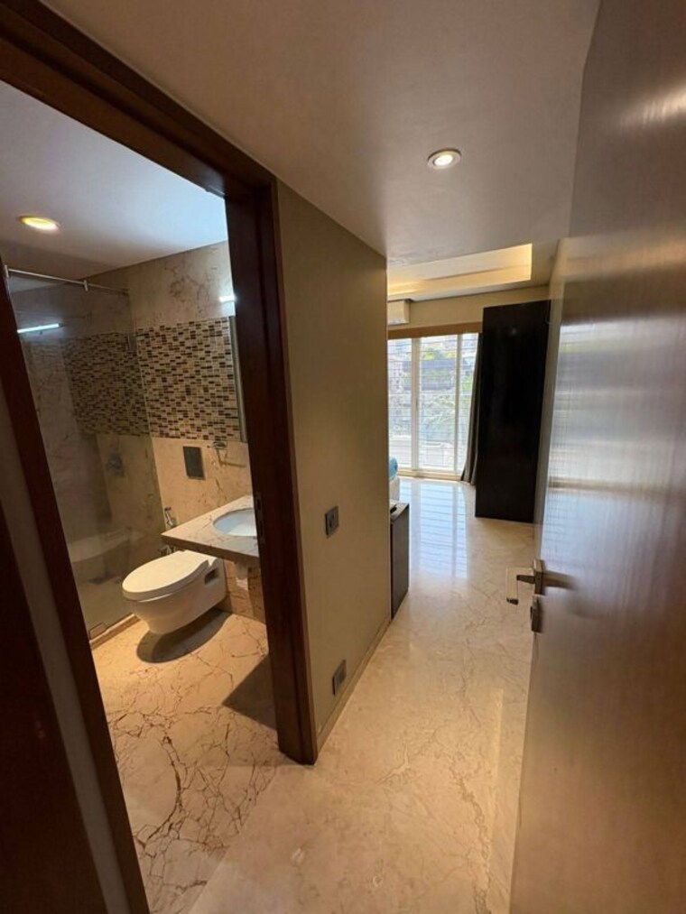 Bathroom, bandra west 2 Bedroom 800 Sq.Ft. Apartment In Bandra West Mumbai 10285365