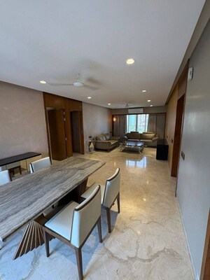 2 BHK Apartment For Rent in Bandra West