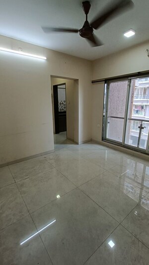 2 BHK Apartment For Rent in Sahajanand Athena, Goregaon West