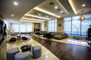 Gym in 5 BHK Apartment at K Raheja Modern Vivarea, Mahalaxmi – for Sale