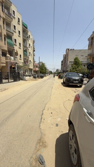 Parking in 6+ BHK Independent House at Ajmer Road – for Sale