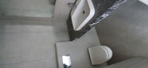 Bathroom in 3 BHK Apartment at Sheth Beaumonte, Sion East – for Sale