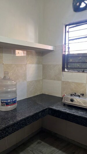 Furnished Amenities in 1 BHK Builder Floor at Kalkaji – for Rent